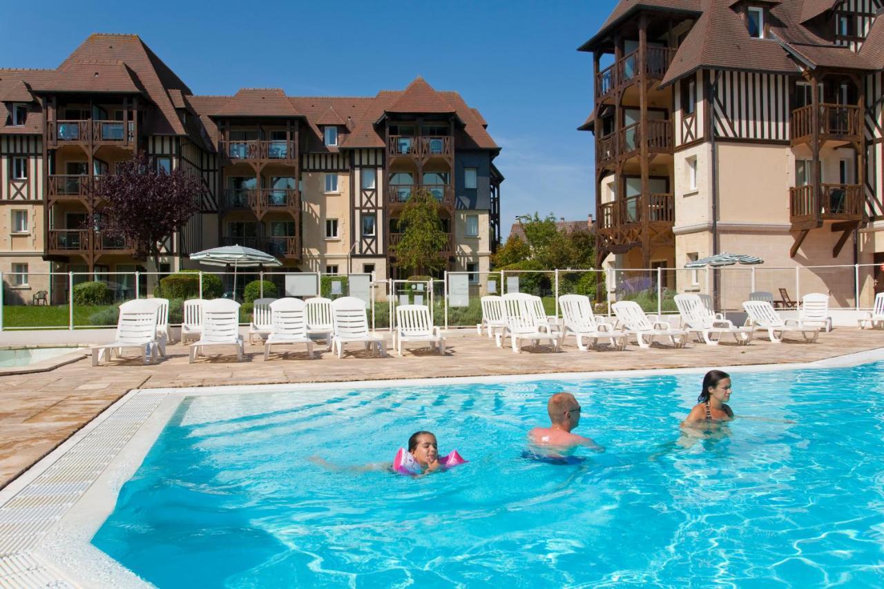Pierre & Vacances La Residence Du Golf Deauville Eksteriør bilde