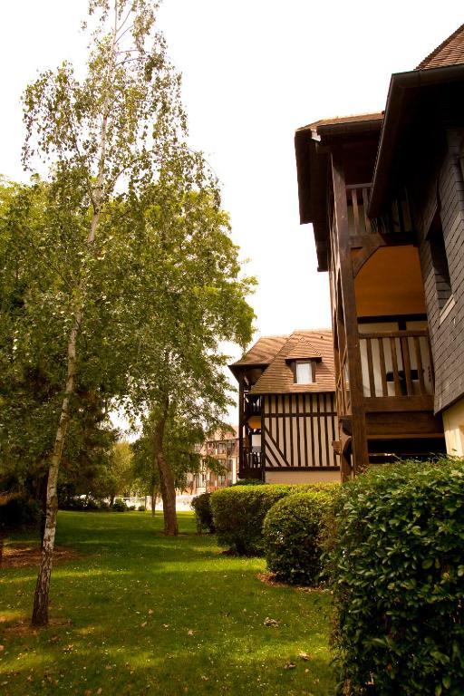 Pierre & Vacances La Residence Du Golf Deauville Eksteriør bilde