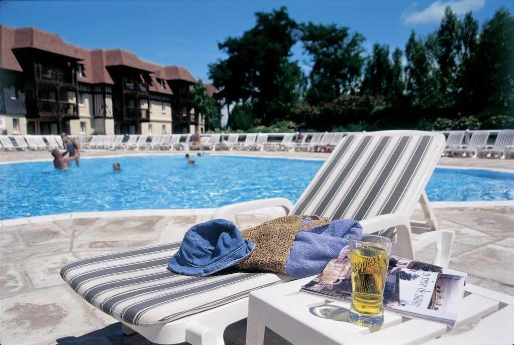 Pierre & Vacances La Residence Du Golf Deauville Eksteriør bilde